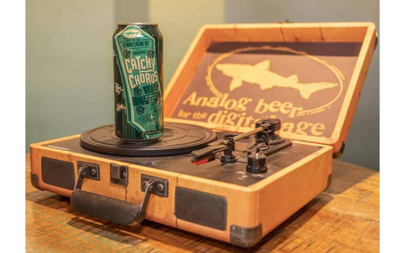 The Official Beer of Record Store Day, Dogfish Head Craft Brewery celebrates this year's holiday with the launch of a new, music-themed beer, Catchy Chorus.