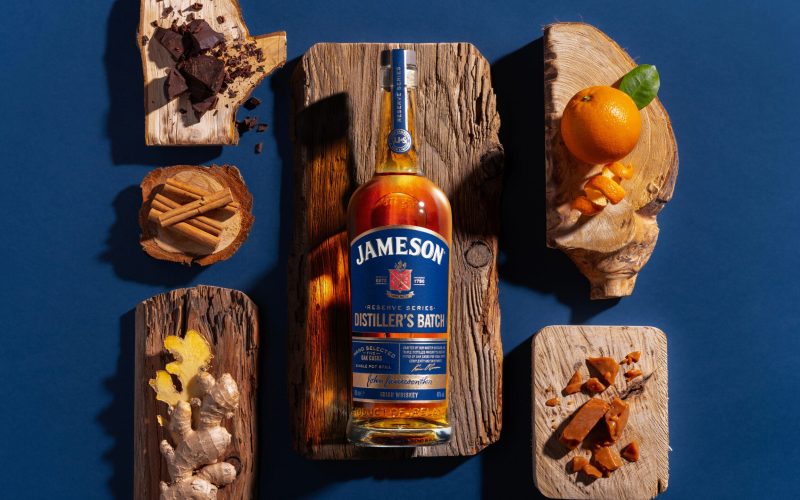 Jameson_Distillers Batch_Tasting Notes_Lifestyle Horizontal_IC - Jameson Irish Whiskey